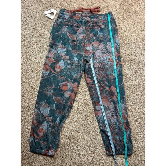 NWT - DAILY PRACTICE BY ANTHROPOLOGIE, Camilla Floral Jogger/Sweat Pants. LG - Picture 3 of 12